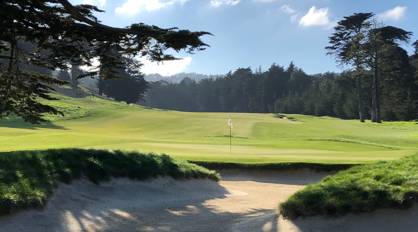 Back through the gap on the 8th with the 4th fairway beyond