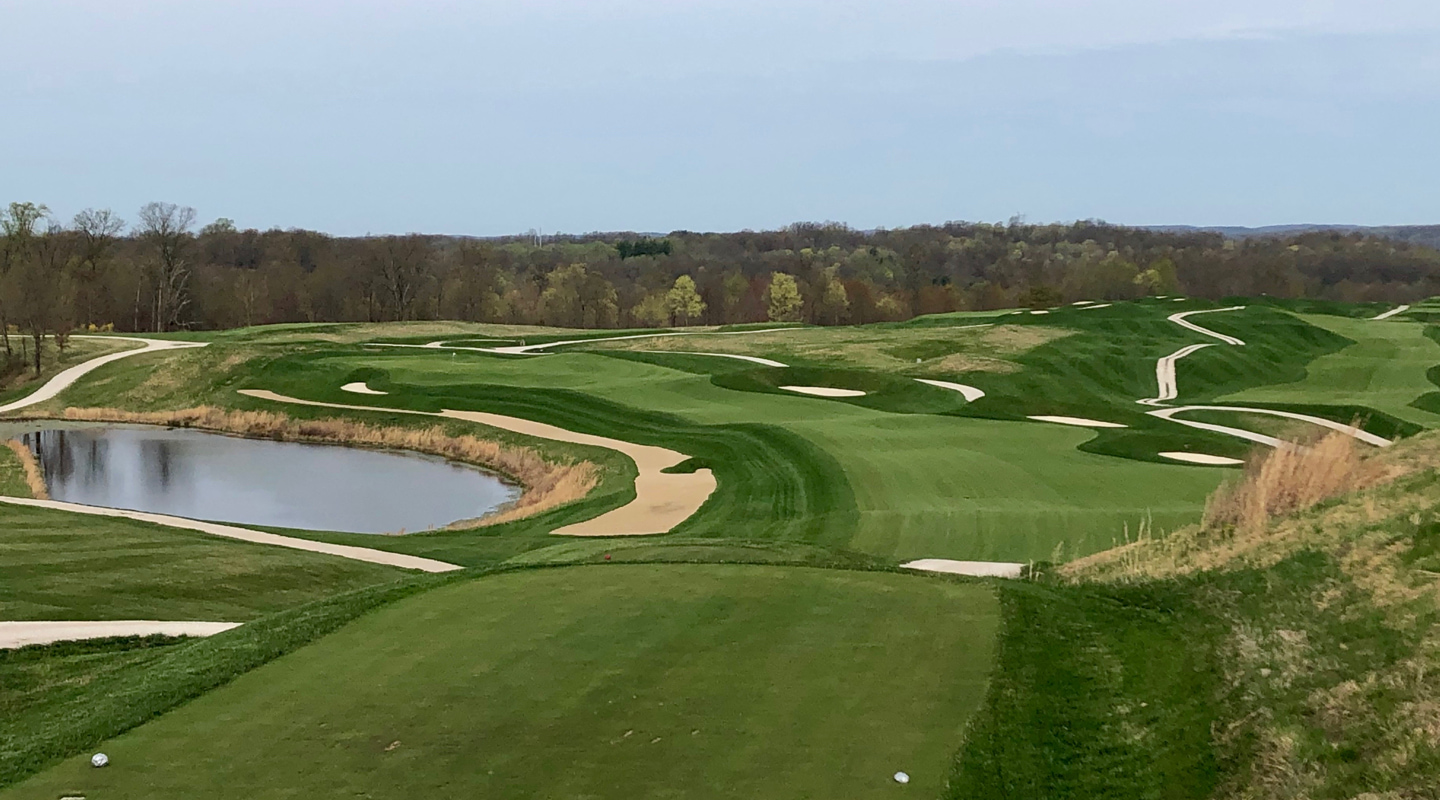 Par-4 1st, from the tee