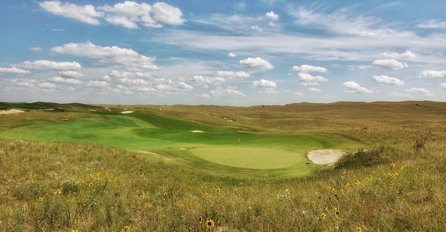 A brilliant golf hole A brilliant golf hole