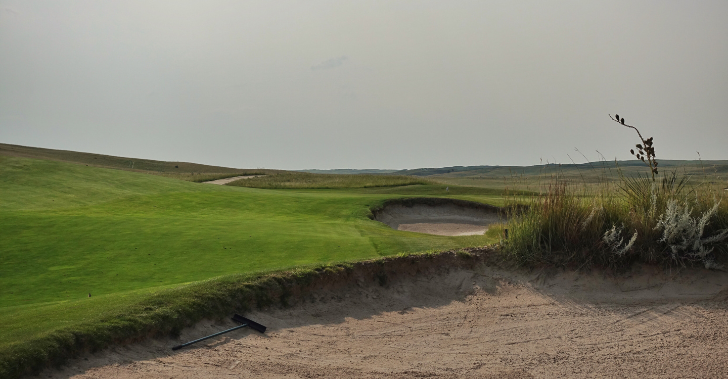Approaches from the right can effectively use the slope Approaches from the right can effectively use the slope