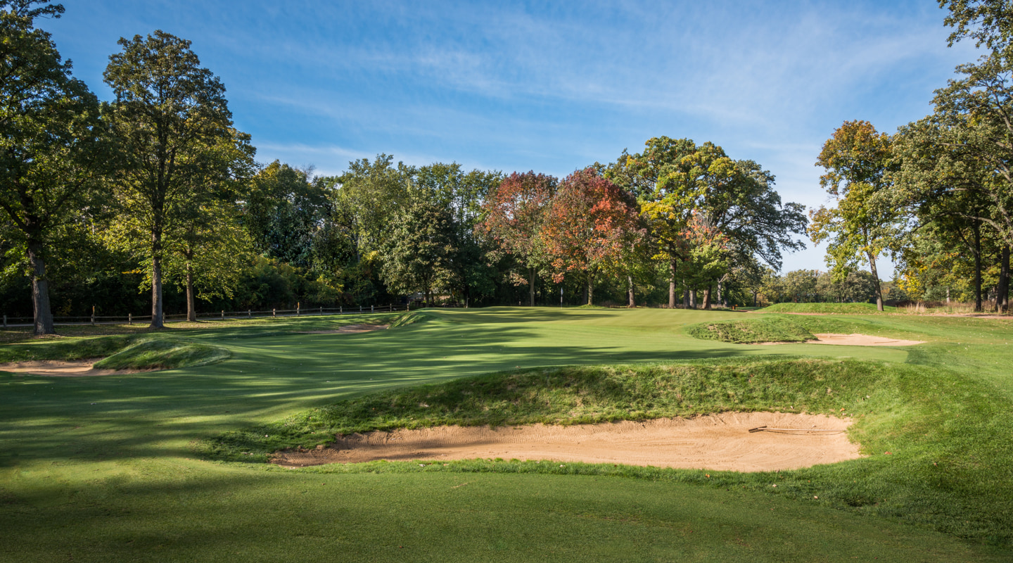 Bunkers intrude on the fairway Bunkers intrude on the fairway