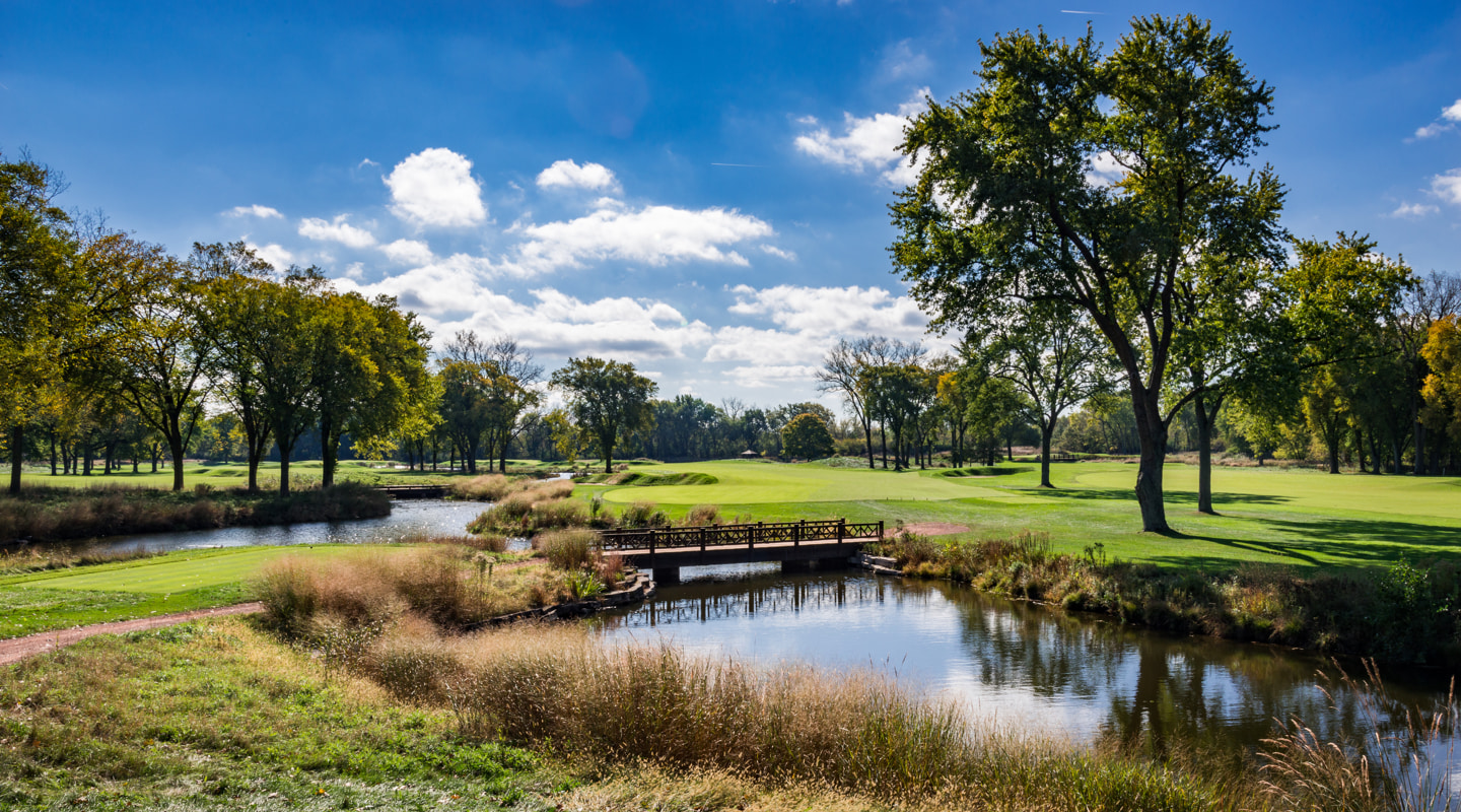 Right to left is the preferred shape on the 3rd tee Right to left is the preferred shape on the 3rd tee